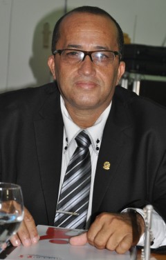 Zé do Boi cumprimenta novo superintendente do Procon-BA