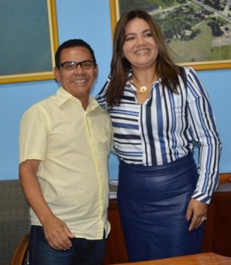 Professora Jessyluce Reis é a nova secretária de educação de Nova Viçosa.