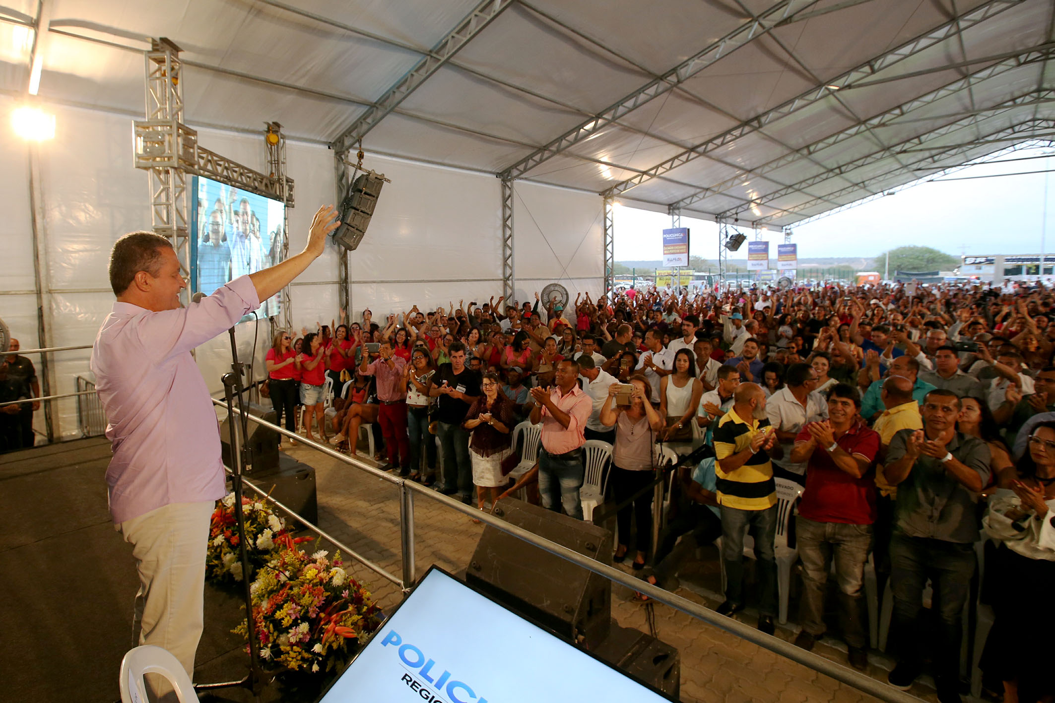 Em Irecê, Rui entrega 3ª Policlínica Regional