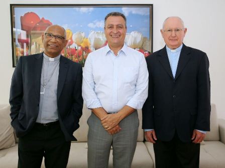 Rui é recebido por arcebispos de Feira de Santana