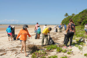 MUTIRÃO DE LIMPEZA CHEGA ÀS PRAIAS DE COSTA DOURADA, SOSSEGO E COQUEIROS