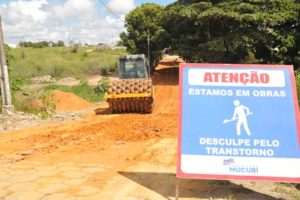 DISTRITOS E POVOADOS: PREFEITURA DE MUCURI INTENSIFICA RECUPERAÇÃO DE PRAÇAS, RUAS E ESTRADAS VICINAIS