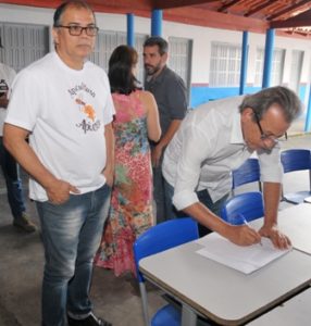 Lançada pedra fundamental para construção da Unidade de Beneficiamento de Mel em Mucuri