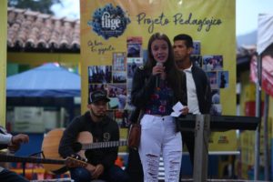 Música e poesia emocionam público na terceira noite da Fligê