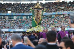 Homenagem a Santa Dulce dos Pobres lota Fonte Nova e fortalece o turismo religioso