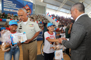 Programa de resistência às drogas forma 113 mil estudantes na Bahia
