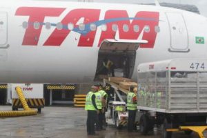 Mais 48 respiradores chegam à Bahia para reforçar luta contra coronavírus