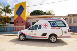 Prefeitura entrega ambulância adquirida com recursos próprios ao Distrito de Cruzelândia