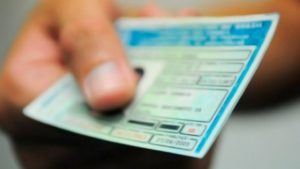 Detran-BA libera aulas e exames práticos para primeira habilitação