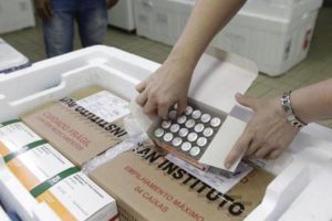 Ministério Público cobra lista de vacinados em municípios baianos