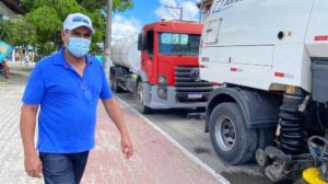 Prefeitura utiliza moderna máquina nos serviços de varrição em Mucuri