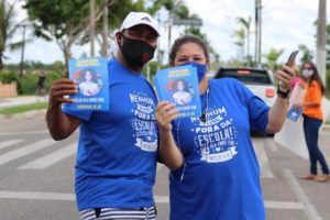 Professores de Mucuri dão show no Pit Stop da campanha “Nenhum aluno fora da escola! – Matricule-se já!”