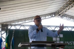 Ministro da Educação Milton Ribeiro participa de lançamento da pedra fundamental do Ifes em Pedro Canário