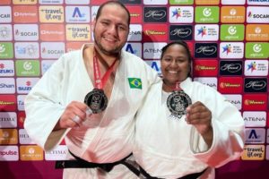 Bia Souza e Rafael Silva são prata e Brasil termina Grand Slam de Tel Aviv no Top 10