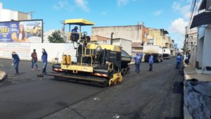 Prefeitura de Mucuri segue firme na realização do maior investimento em obra asfáltica da sua história