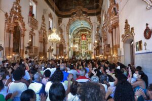 Em Salvador, Jerônimo participa de missa de encerramento das festividades ao Senhor do Bonfim