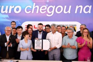 Governador sanciona lei que isenta IPVA de veículos elétricos e destaca investimentos do Estado em Camaçari, com a chegada da BYD