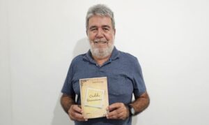 O escritor Evaristo Soares lança seu primeiro livro de poesias: “Cândidas Reminiscências”